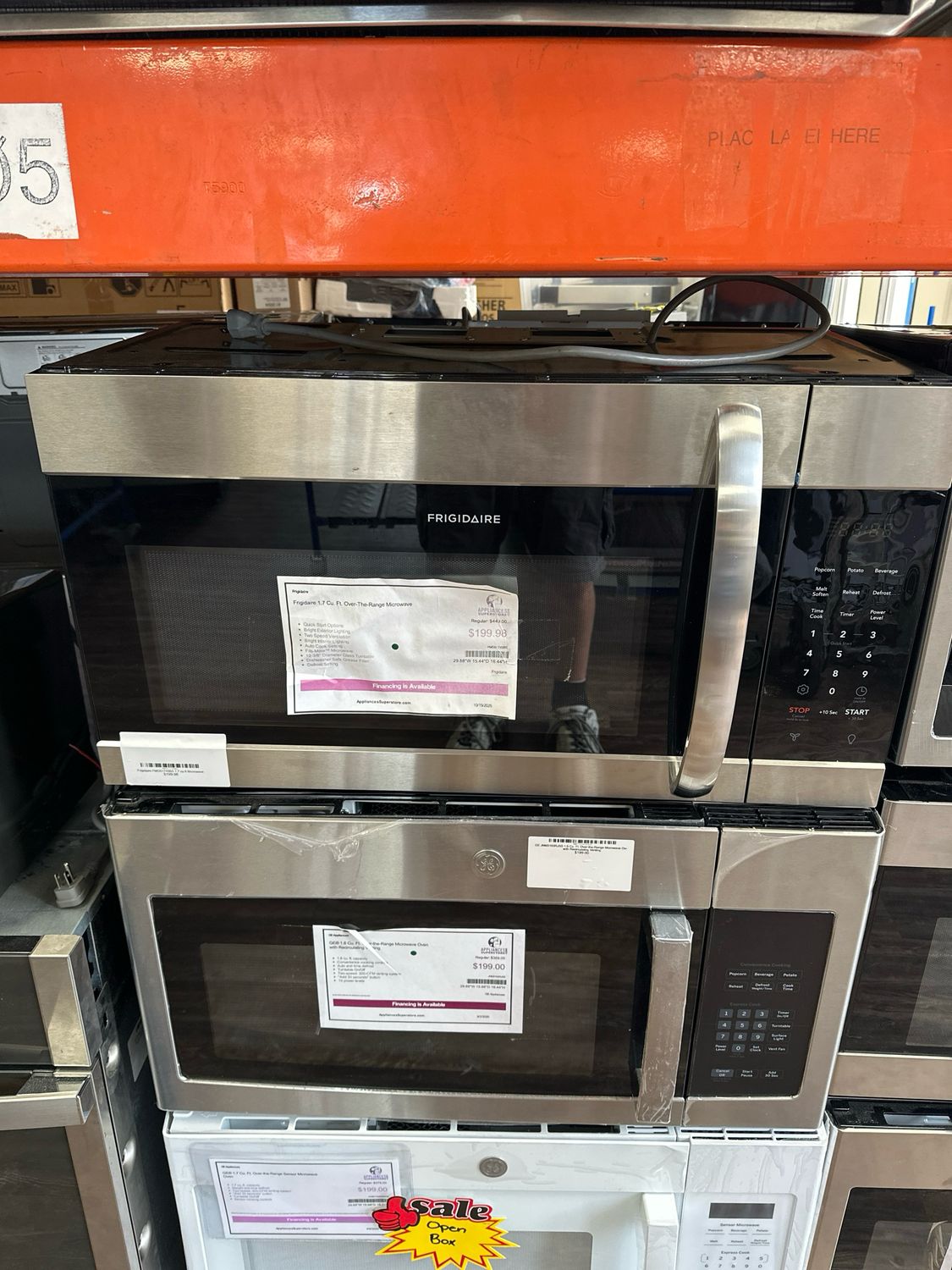 Frigidaire FMOS1745BS 1.7 cu ft Microwave