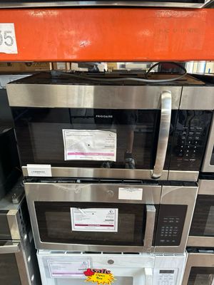 Frigidaire FMOS1745BS 1.7 cu ft Microwave