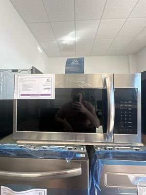 Frigidaire GMOS1962AF 1.8 Cu Ft Over the Range Microwave Stainless Steel GMOS