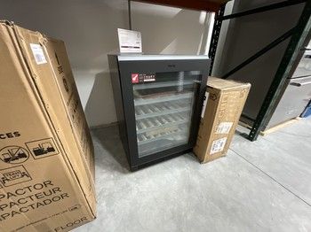 VINTEC VWUS041BAB 41 Bottle Single-Zone Wine Cabinet