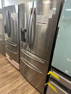 Samsung RF28R7201SR 4-Door French Door Refrigerator with FlexZone Drawer in Stainless Steel 28 cu. ft.