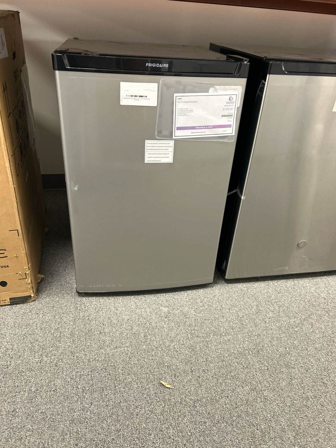 Frigidaire FFPE4533UM 5 Cu. Ft.  Dorm Refrigerator