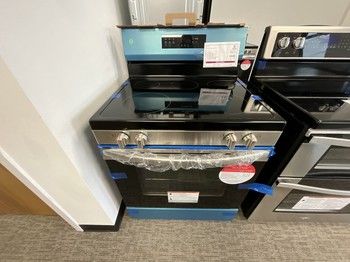 Frigidaire 30' Electric Range w/ Air Fry FCRE3083AS