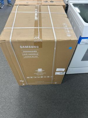 Samsung DW80CG4051SR 24" Built-In Dishwasher with 3rd Rack – Fingerprint Resistant Stainless Steel