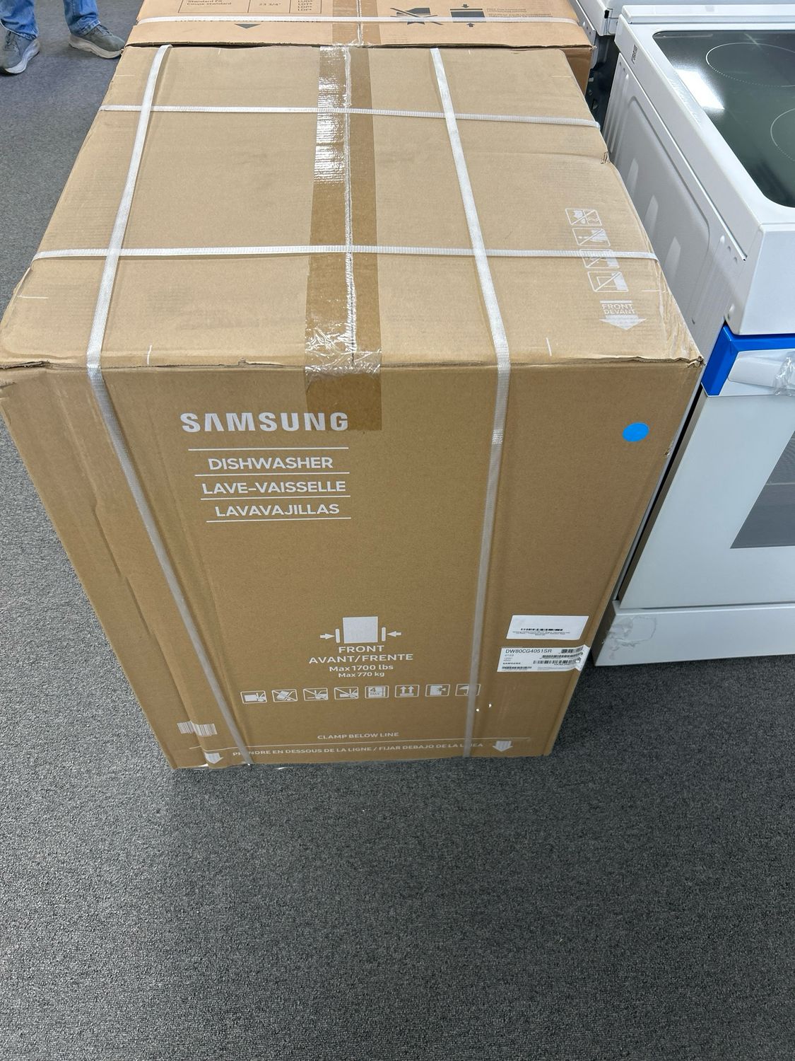 Samsung DW80CG4051SR 24" Built-In Dishwasher with 3rd Rack – Fingerprint Resistant Stainless Steel