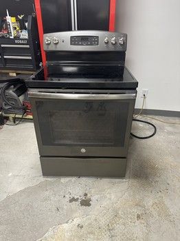 Pre Owned GE Electric Range JB690EF4ESPO Pre-Owned Appliance