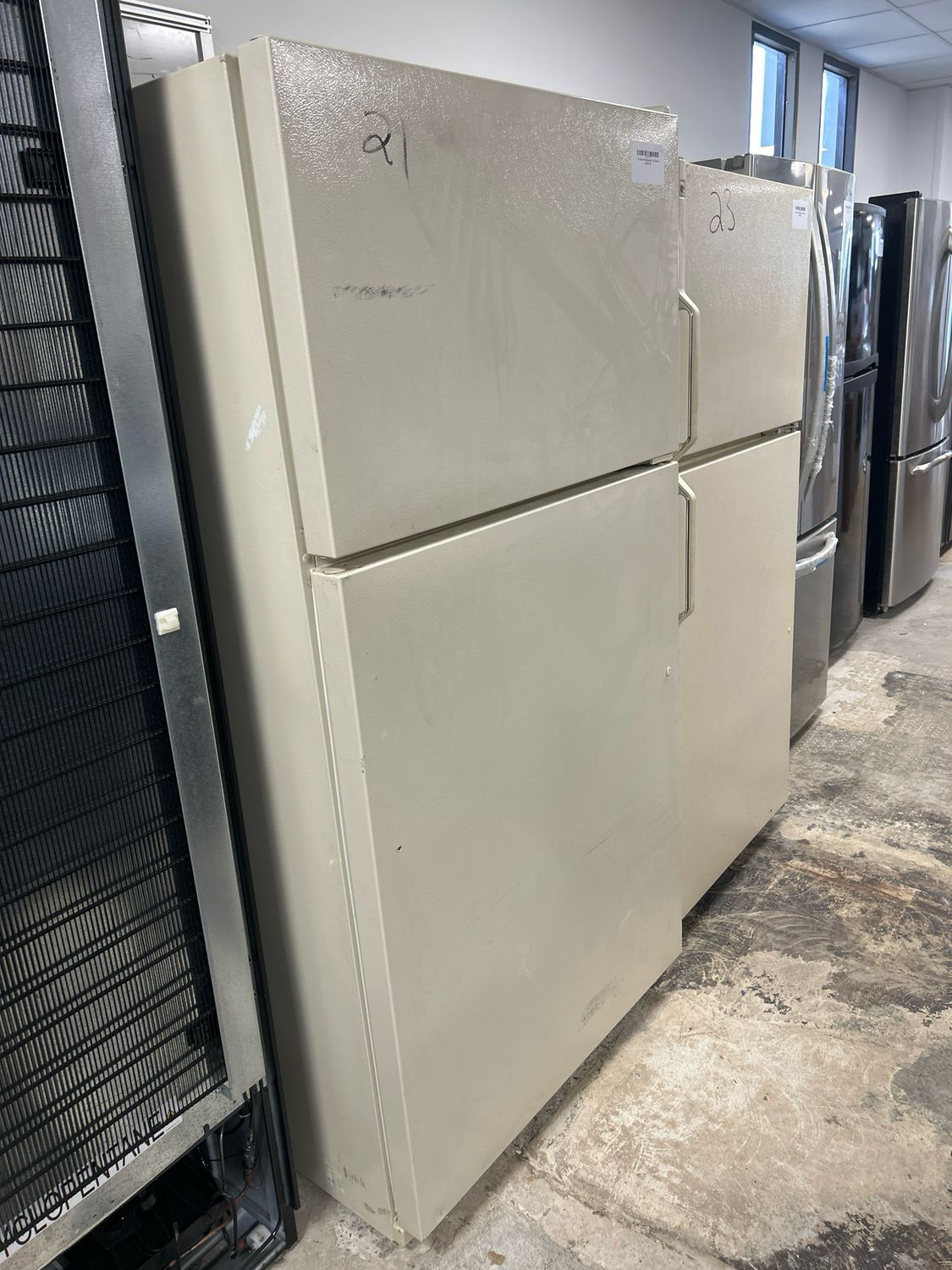 An Top Mount Refrigerator Pre Owned PO Appliance