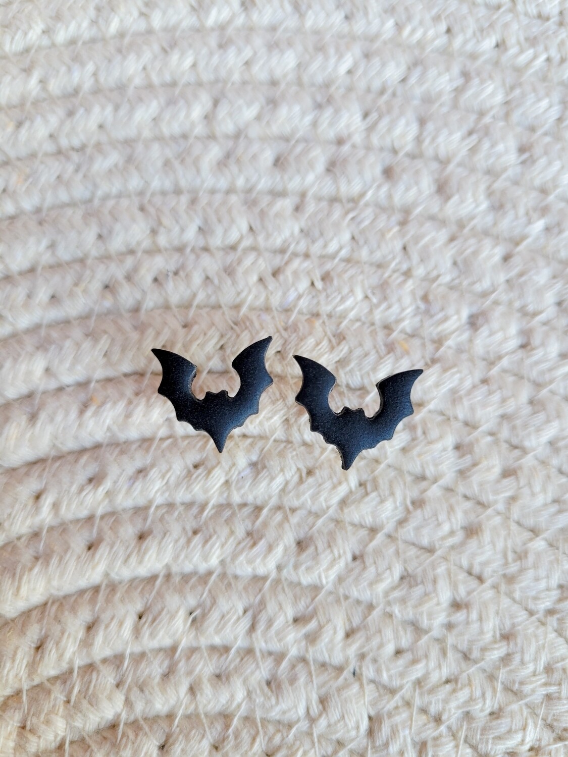 Bat Stud