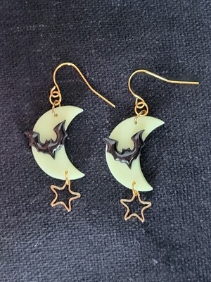 Glow n the dark moon, bat &amp; star
