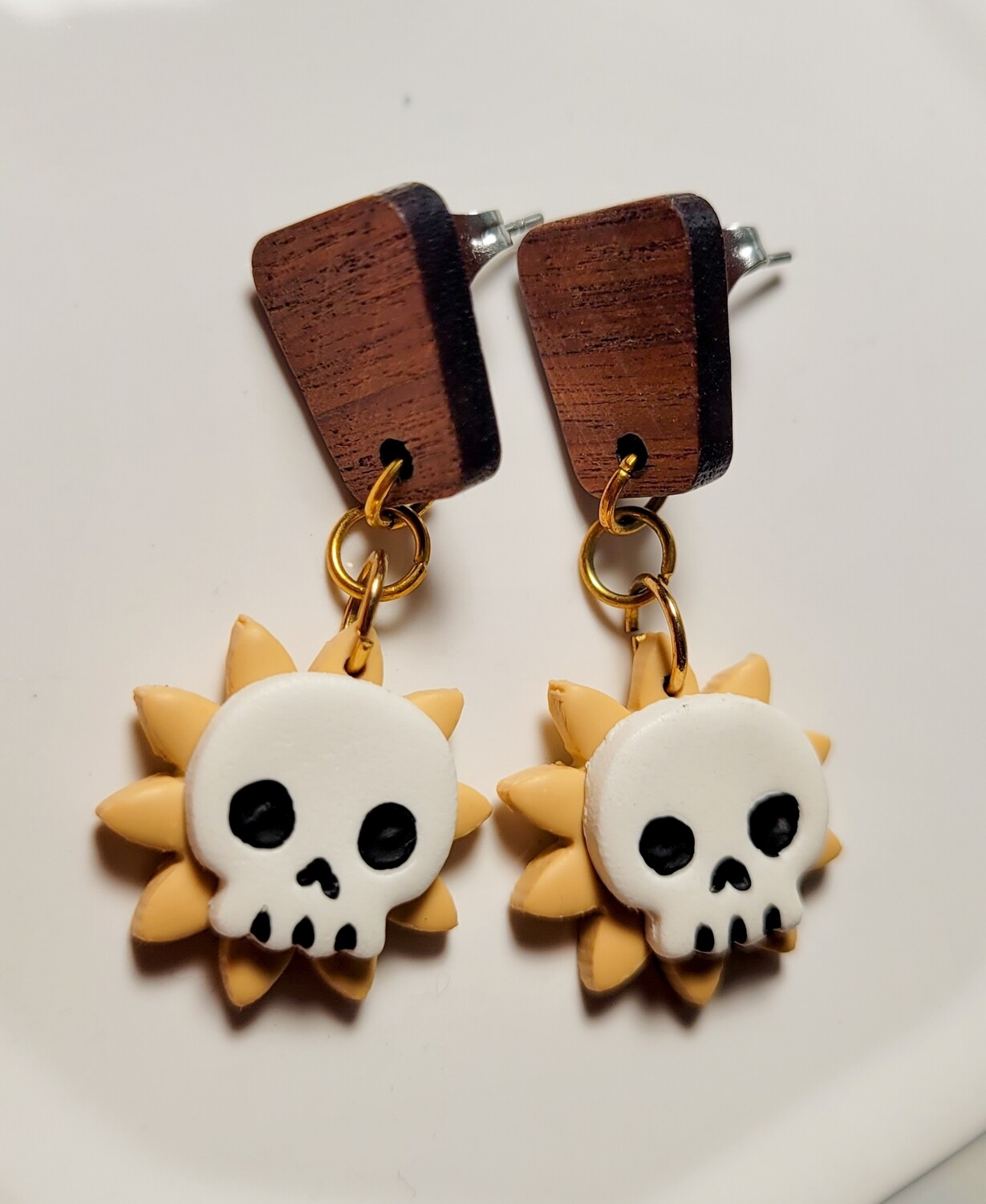 Sunny Skull dangle