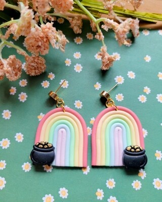 Pastel Rainbow Dangle w/ Pot of Gold