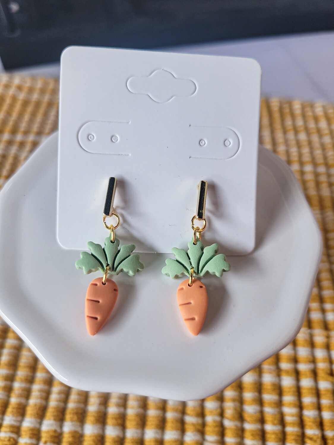 Carrot Dangles