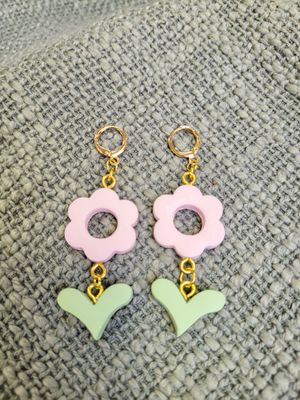 Flower dangle