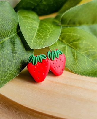 Strawberry Stud
