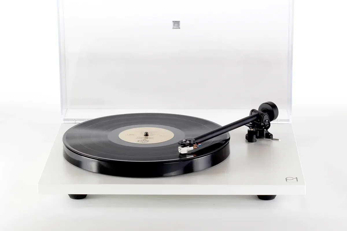 Rega Planar 1 Plus Plattenspieler mit Phonovorstufe MM