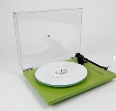 Rega Planar 2 Limited Edition  RECORD STORE DAY 2024 in REGA grün