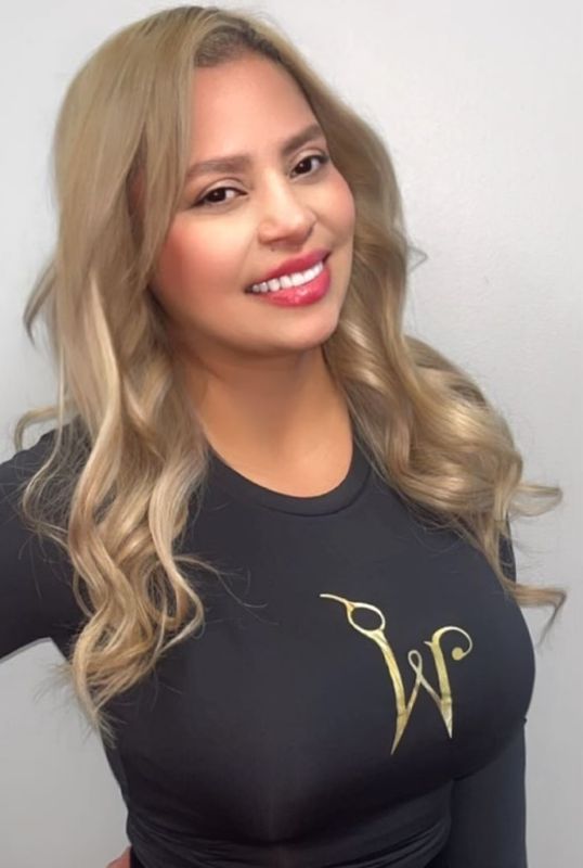 W Salon