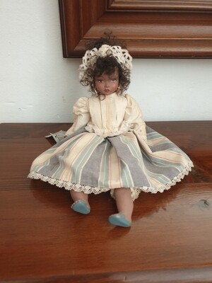 Muñeca de porcelana Fanas