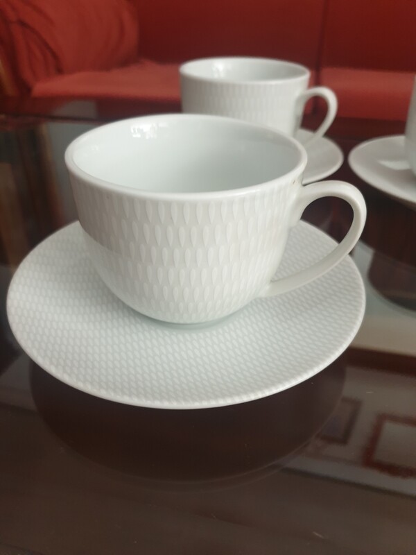 6 tazas+6 platos de té, porcelana fina Valuart