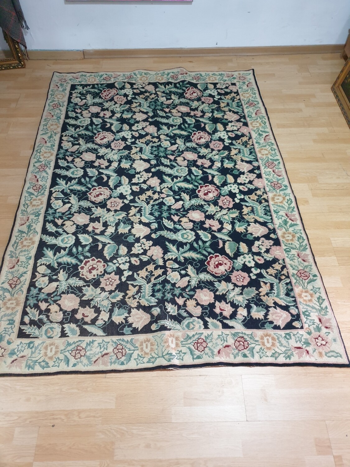 Alfombra tipo tapiz