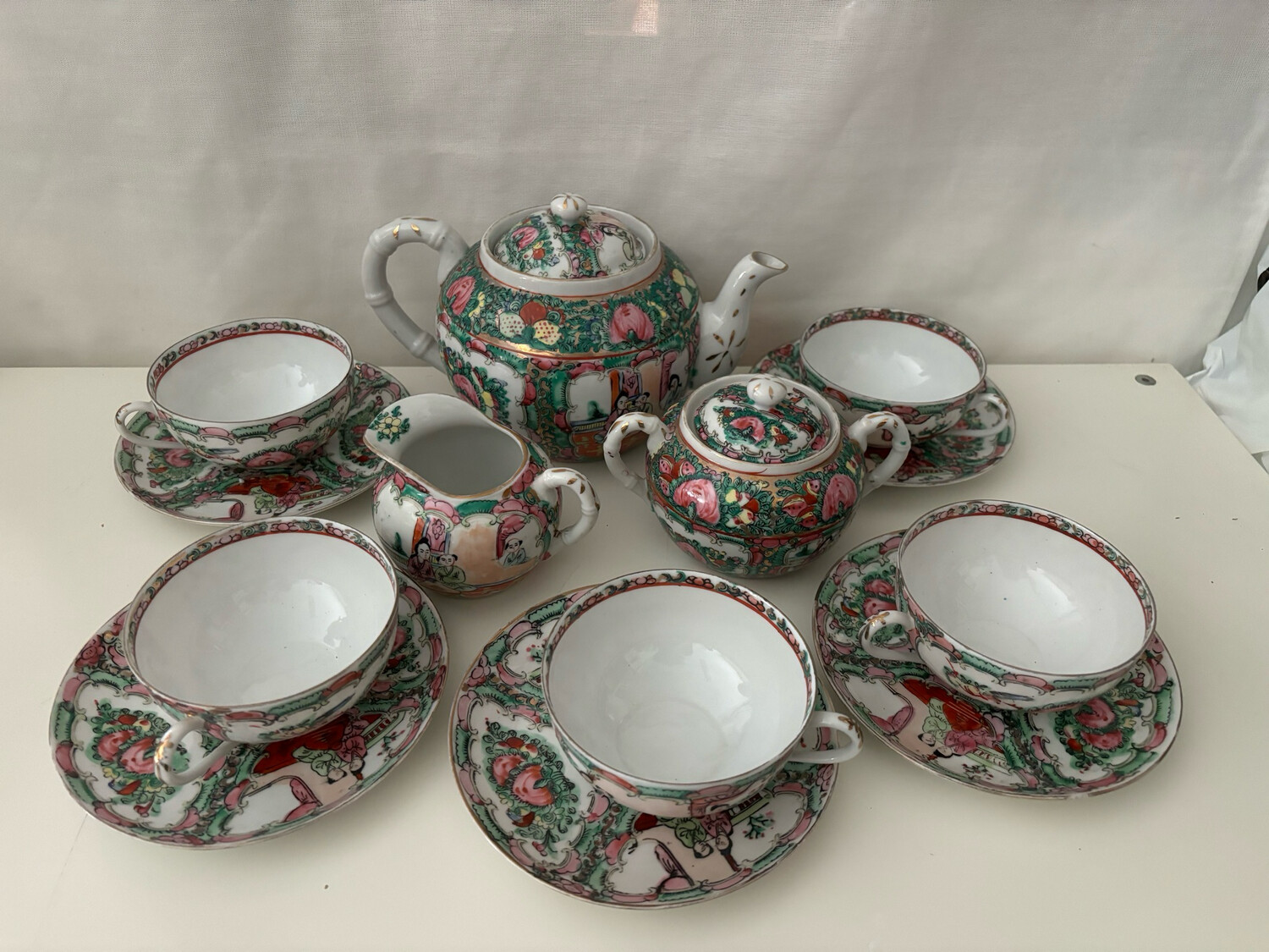 Juego de té oriental decorado a mano