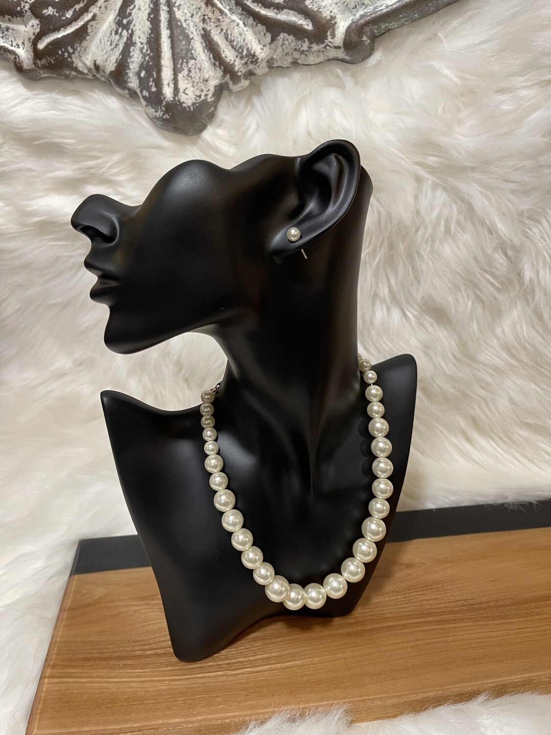 Graduated Pearl Necklace