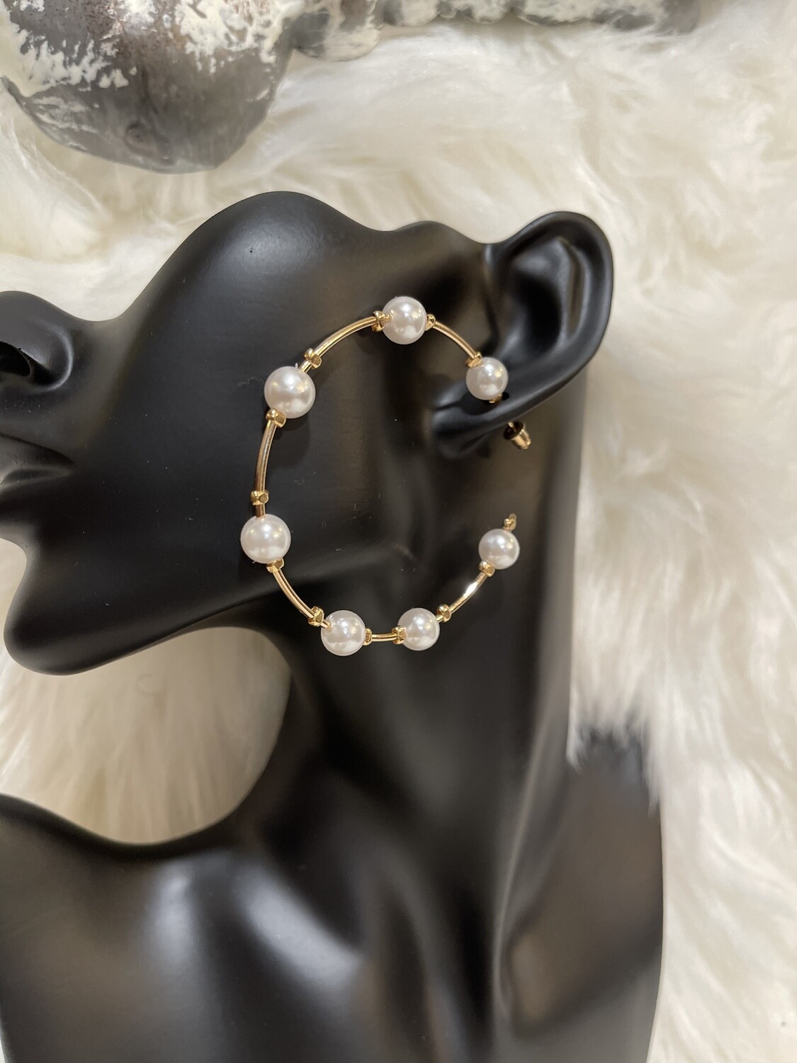Divided Pearl Hoops