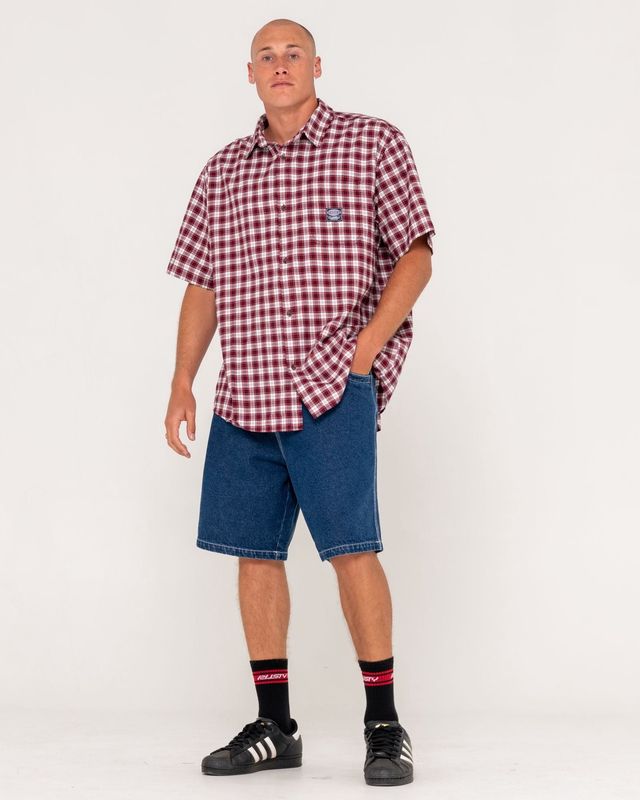 WORLDWIDE CURVED HEM SHORT SLEEVE SHIRT -RHUBARB