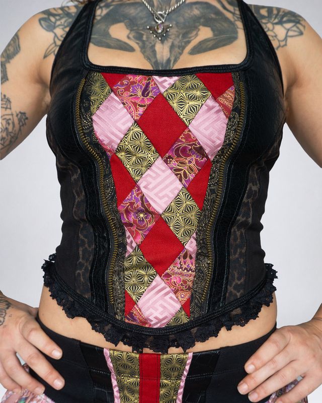 CIRCUS SET BLACK/RED/PINK/GOLD