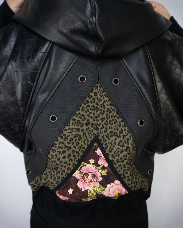 JACKIECHAKET BLOOM LEOPARD