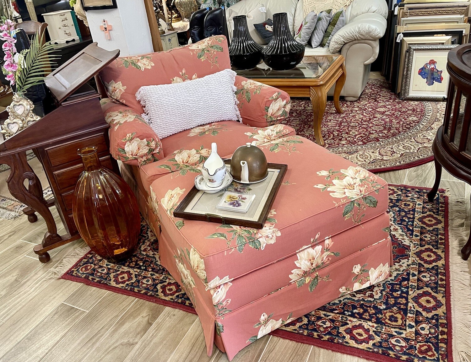 Floral Chair with Ottoman