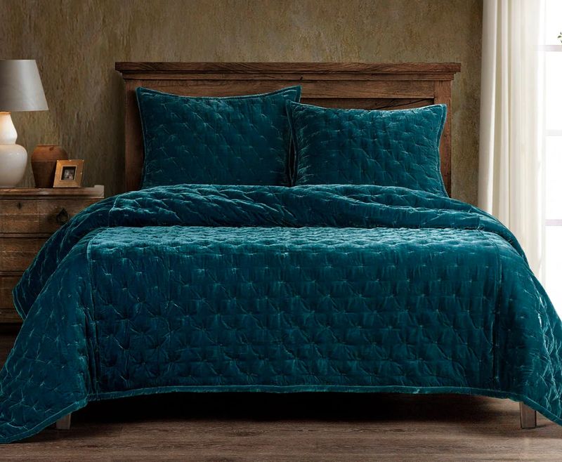 Stella Faux Silk Velvet Quilt Teal King Set