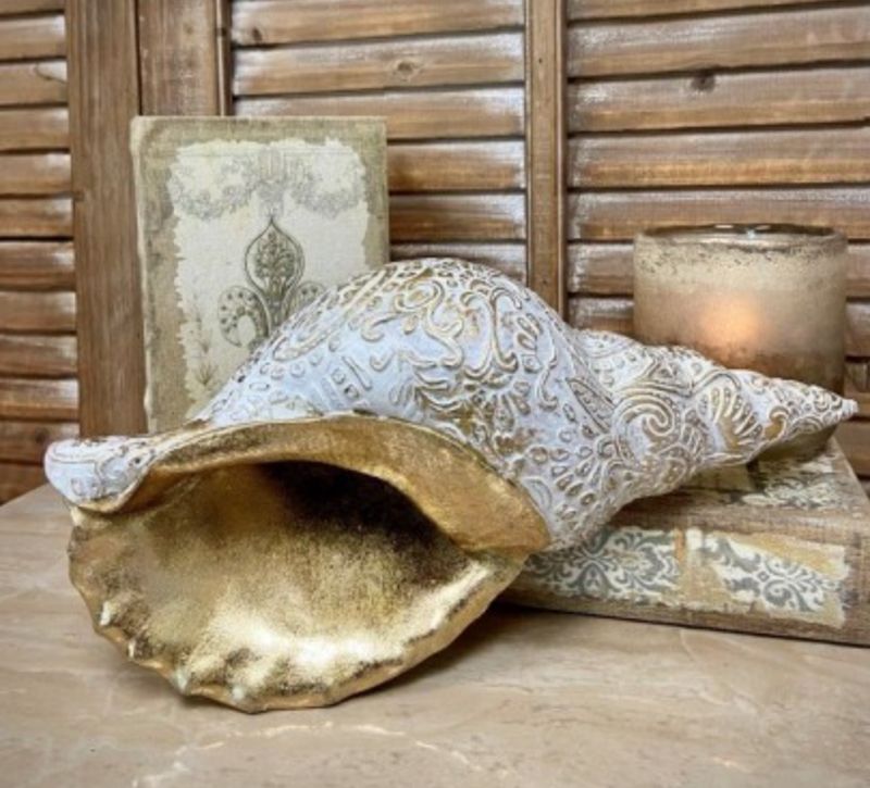 Resin Gold Leaf Conch