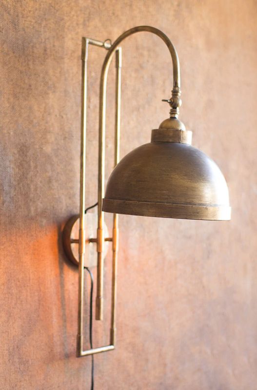 Metal Wall Light with Antique Brass Finish