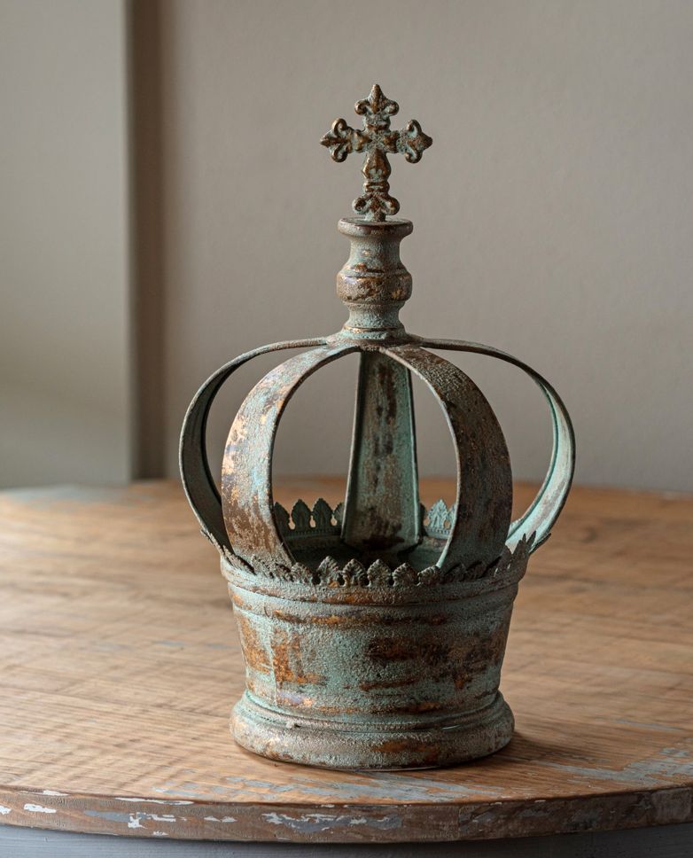 Saint&#39;s Crown With Patina