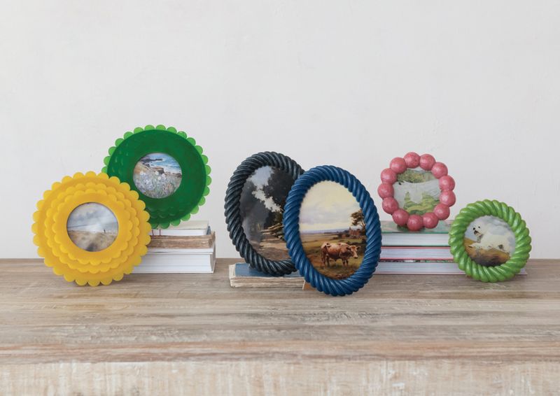 Resin Scalloped Photo Frame 4x4