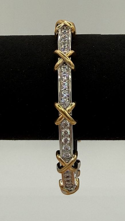 XOXO Bangle W/Diamonds