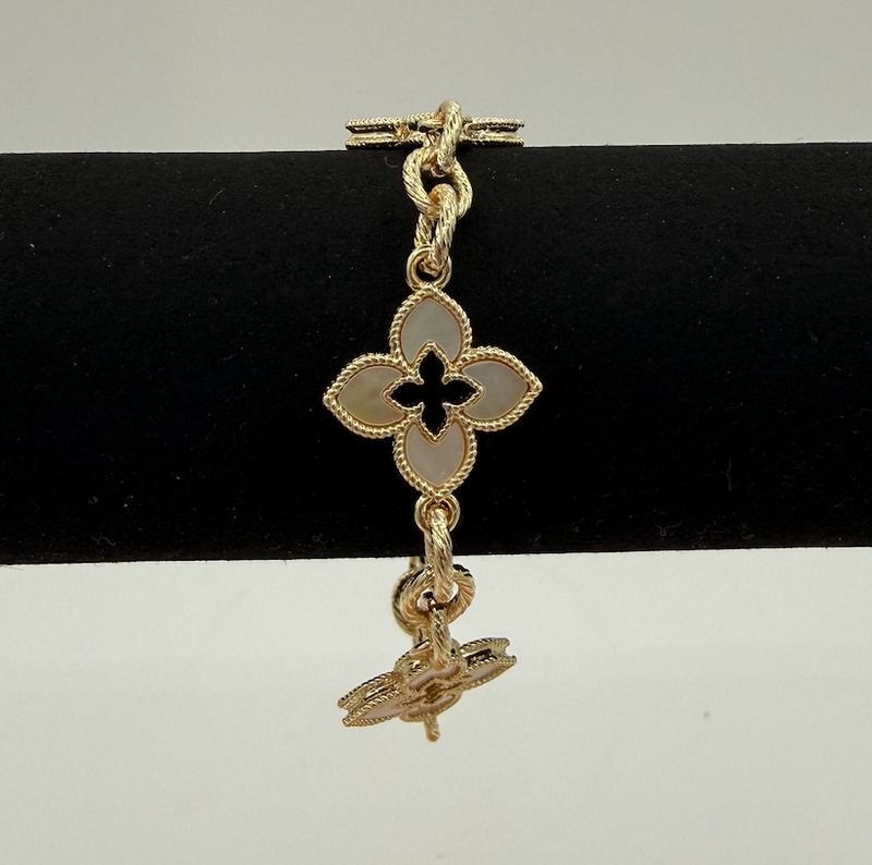 Clear Flower Cleef Adjustable Bracelet
