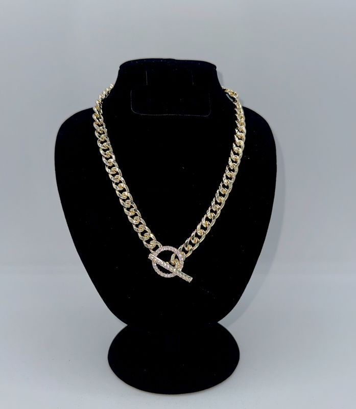 Gold Lock Necklace 17.5"