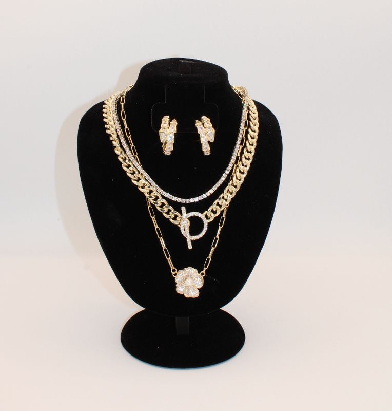 Gold Lock Necklace 17.5"
