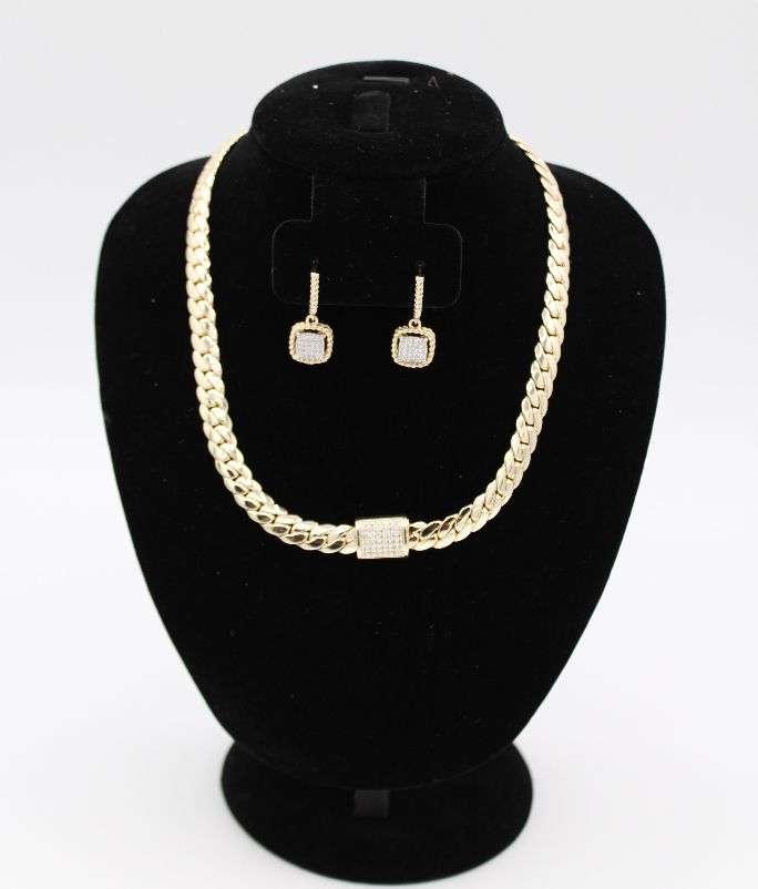 Gold Link Magnetic Necklace 17" 8mm