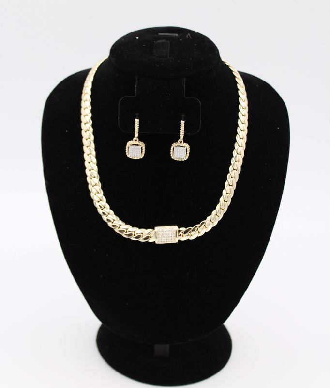 Gold Link Magnetic Necklace 17" 8mm