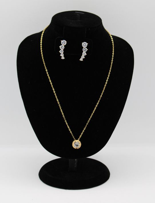 Channel Set Solitare Gold On Gold Chain