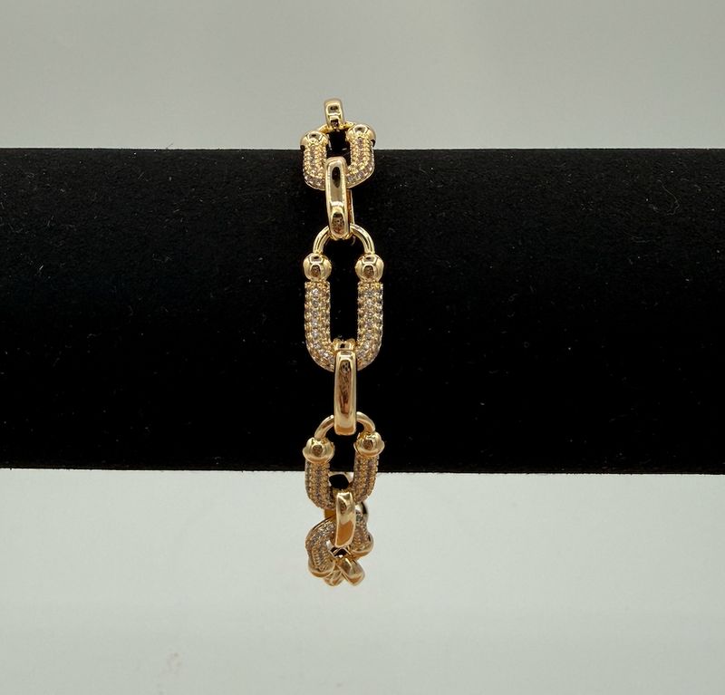 Gold &amp; Diamond Link Bracelet