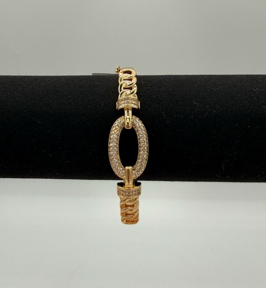 Gold Buckle Chain Bracelet