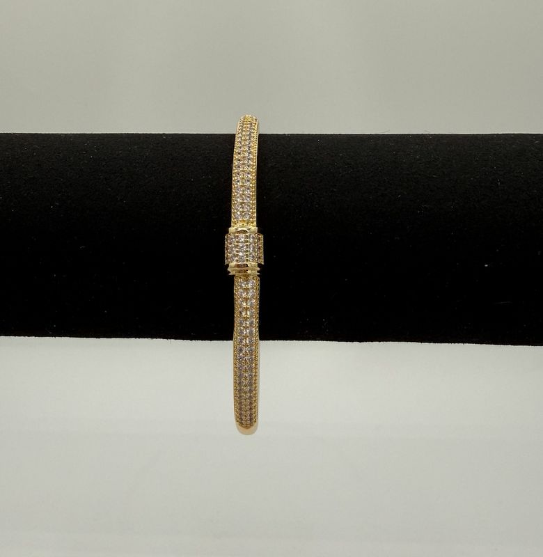 Gold Diamond Magnetic Bracelet