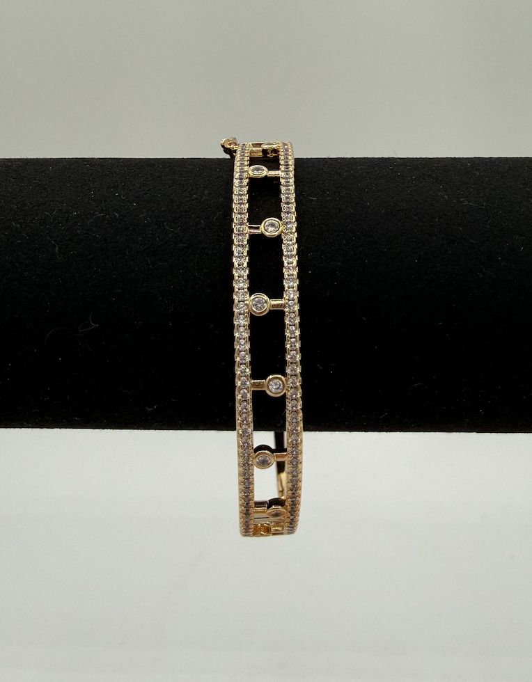 Gold Diamond Eye Bracelet
