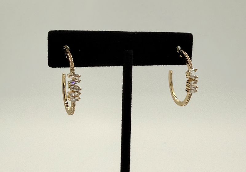 Zag Diamond Gold Earring