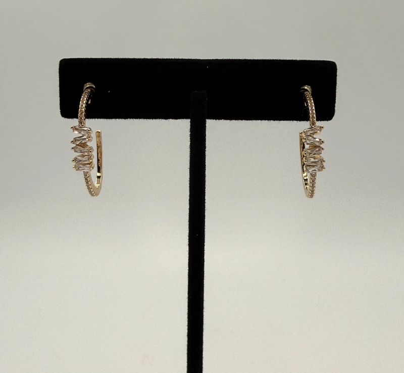 Zag Diamond Gold Earring