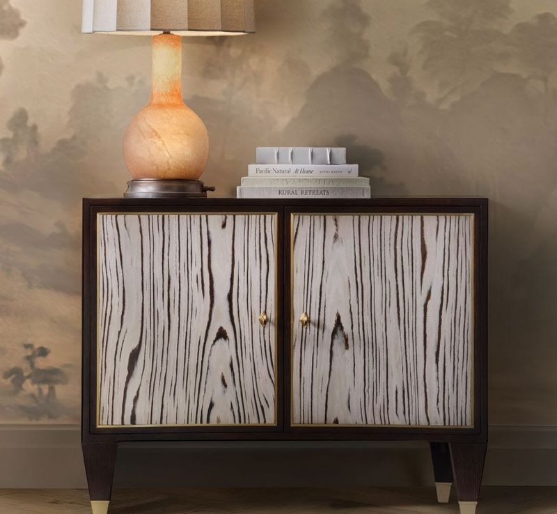 2 Door Cabinet 40W 32H 18D